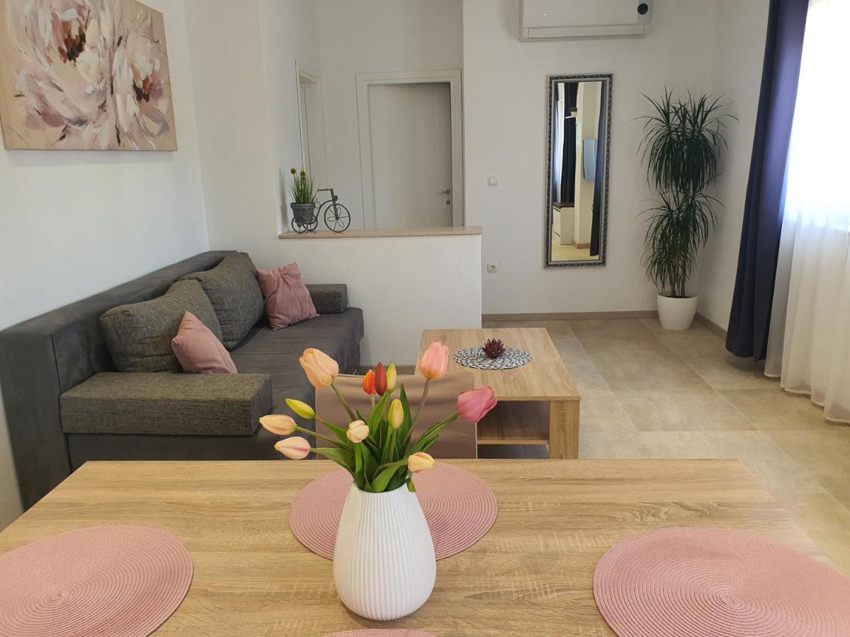 Apartment Rados Dugopolje Ngoại thất bức ảnh