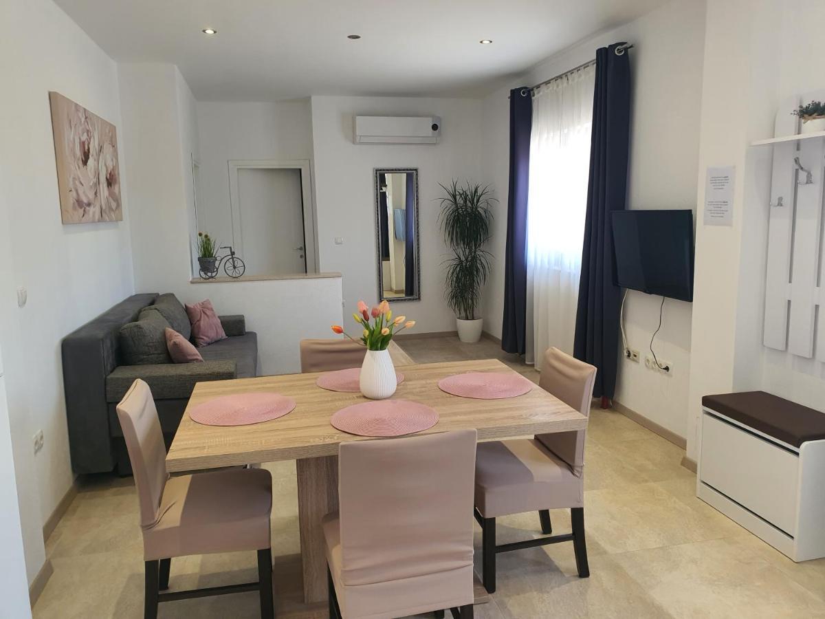 Apartment Rados Dugopolje Ngoại thất bức ảnh